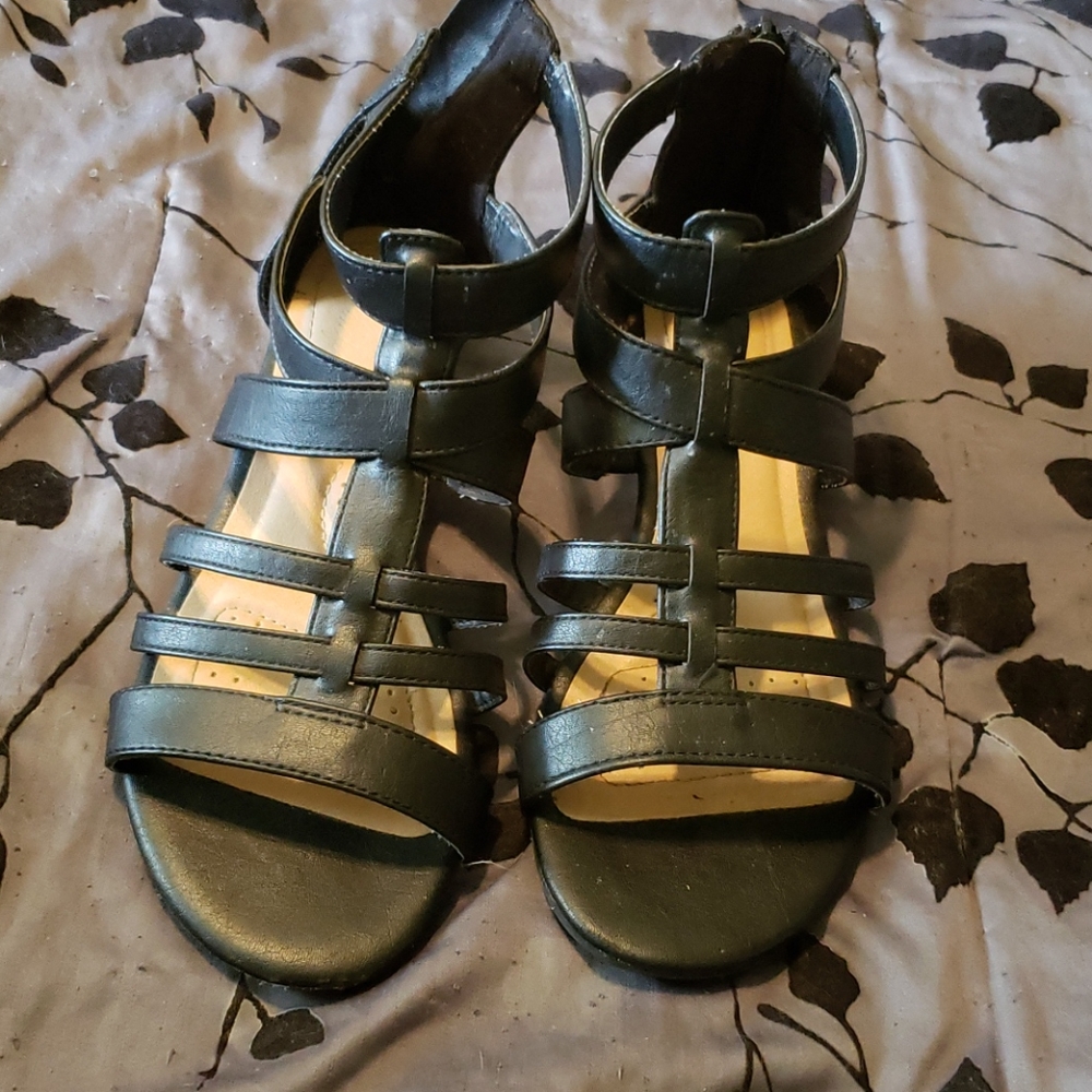 Black sandals - Picture 1 of 4